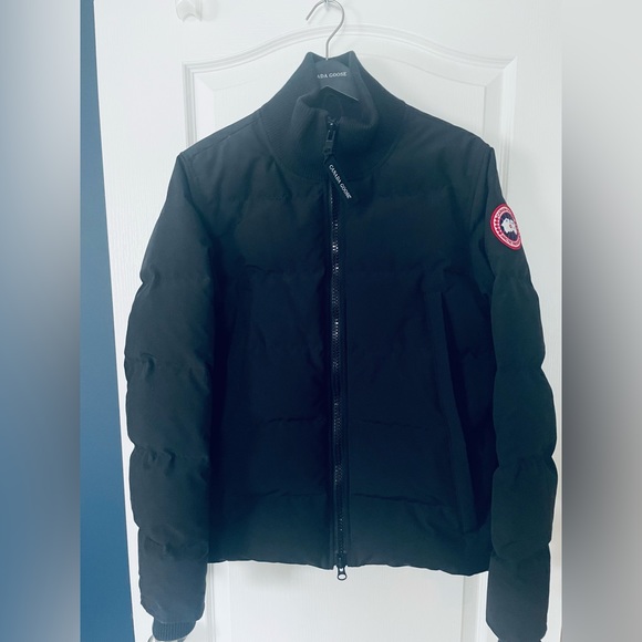 Canada Goose jacket. Woolford bomber style jacket. Worn twice. Size m. - Picture 12 of 16